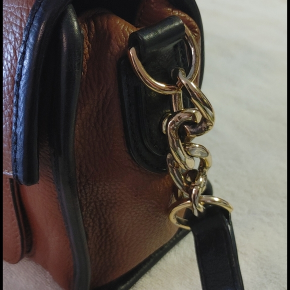 AUTHENTIC BEAUTIFUL MICHAEL KORS CROSSBODY - Picture 4 of 9